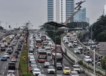 Aturan Ganjil Genap Jakarta Diperiksa Kembali, Apa Masa Depan Mobil Listrik?